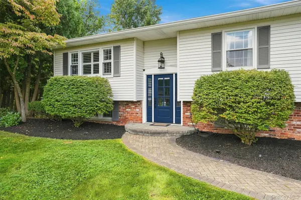 4 Aspen CT, Wappingers Falls, NY 12590