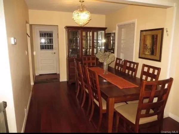 166-12 Union TPKE, Fresh Meadows, NY 11366