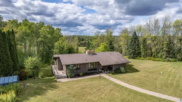 4153 E Lindberg Rd, Superior, WI 54880