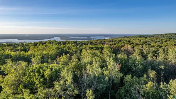 1xx Yellow Birch Trail, Duluth, MN 55810