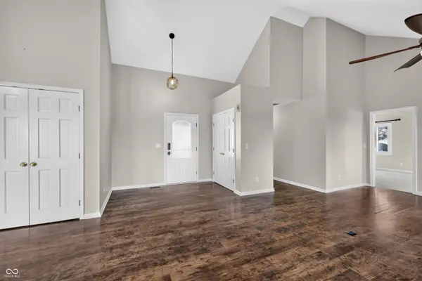 9481 Tiger CT, Lapel, IN 46051