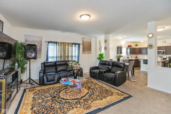 2016 Sandhill DR, Seymour, IN 47274