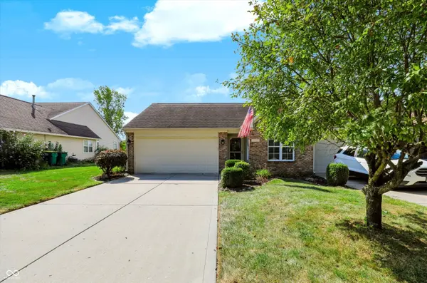 2053 Acorn BLVD, Franklin, IN 46131
