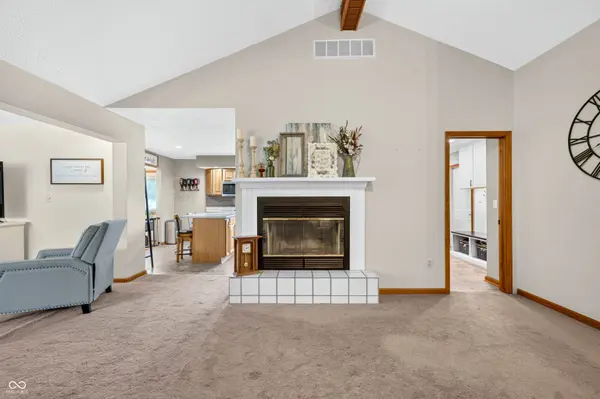 2515 Legendary DR, Martinsville, IN 46151