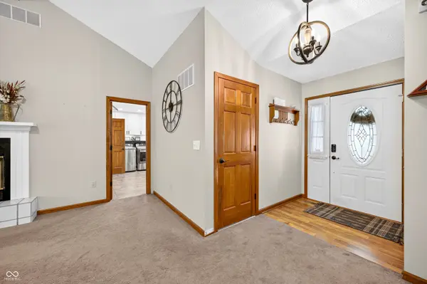 2515 Legendary DR, Martinsville, IN 46151