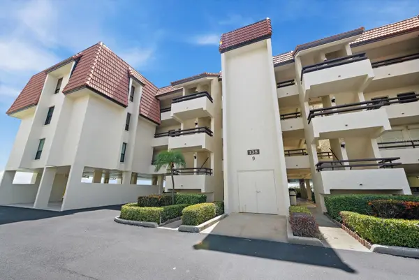 138 1ST ST E #201, Tierra Verde, FL 33715