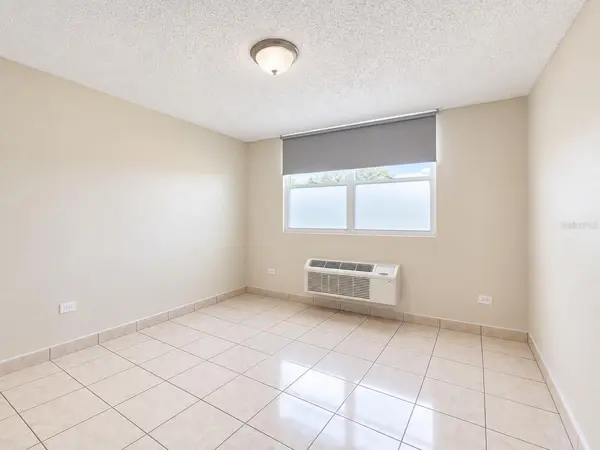 1000 Cond.La Floresta CARR. 831 #1331, Bayamon, PR 00956