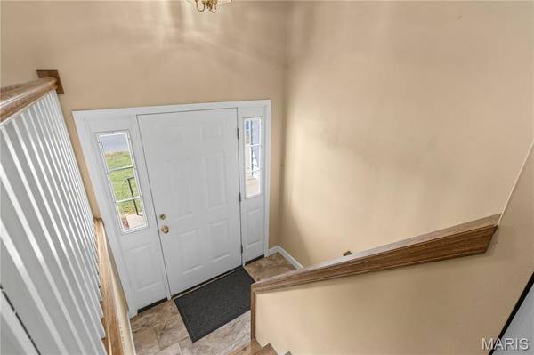 3402 Emma LN, Godfrey, IL 62035