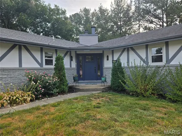 266 Savoy DR, Lake St Louis, MO 63367
