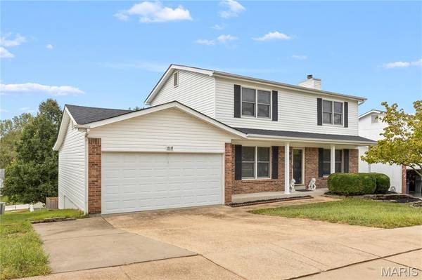 12237 Glenpark DR, Maryland Heights, MO 63043