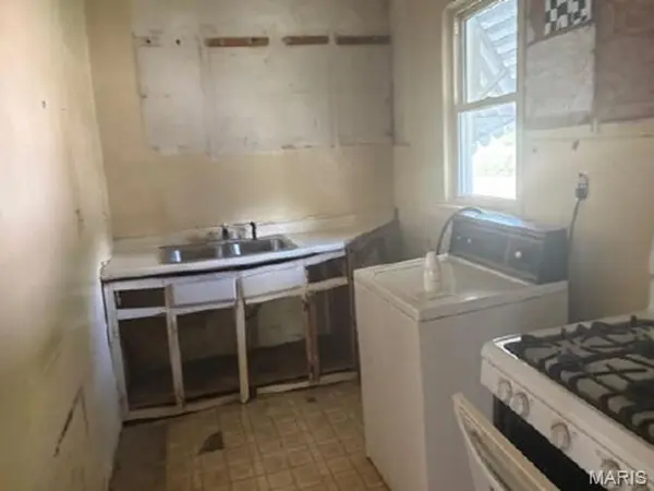 9501 Kirchner AVE, St Louis, MO 63125