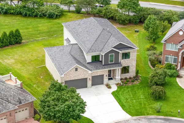 235 Plainfield CT, Vernon Hills, IL 60061