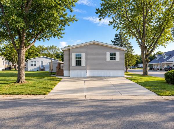 250 Sandalwood ST, Portage, IN 46368