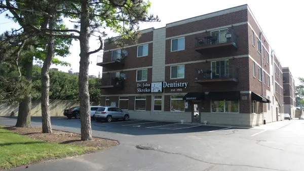 6961 Vine ST #301, Indian Head Park, IL 60525