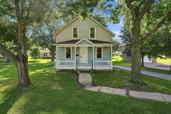 815 N High ST, Port Byron, IL 61275