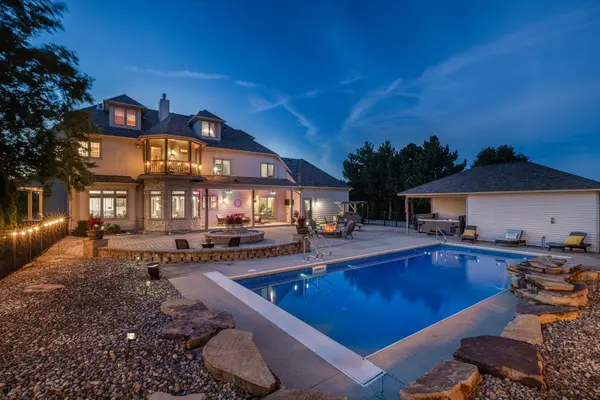 5762 Schmidt LN, Yorkville, IL 60560