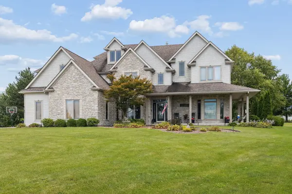5762 Schmidt LN, Yorkville, IL 60560