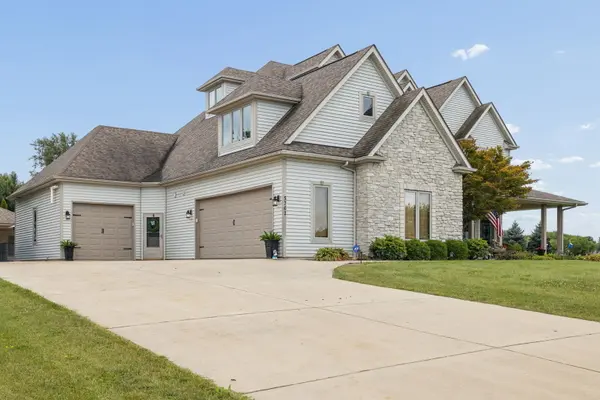 5762 Schmidt LN, Yorkville, IL 60560