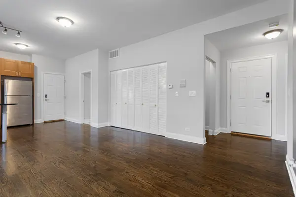 7530 N Seeley AVE #106, Chicago, IL 60645