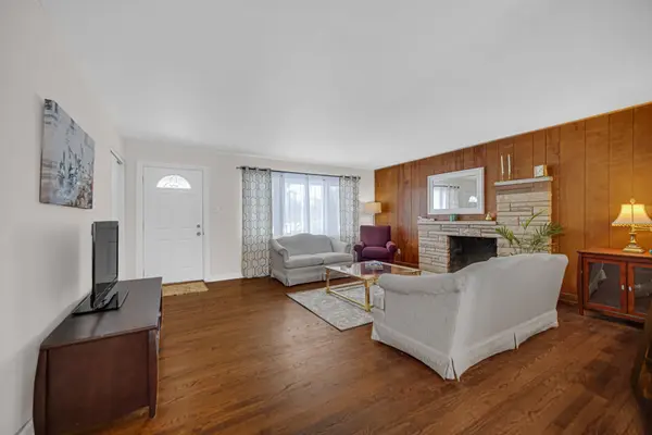 622 E 54th AVE, Merrillville, IN 46410