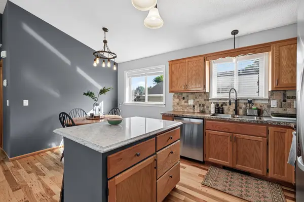 25626 Forest Boulevard LN, Wyoming, MN 55092
