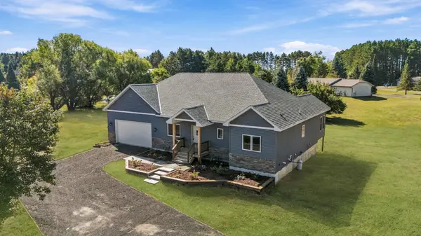 33006 Hilary CIR, Cambridge, MN 55008