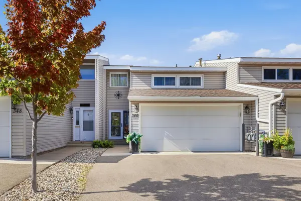 346 School RD SW, Hutchinson, MN 55350