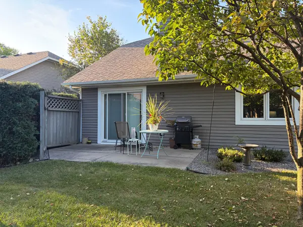 5611 Dunlap AVE N, Shoreview, MN 55126