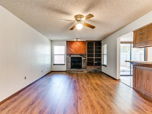 105 Woodbridge CIR, Edmond, OK 73012
