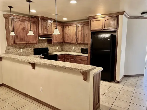 1408 N Lark ST, Weatherford, OK 73096