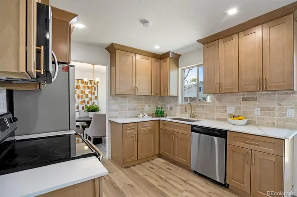 9299 W Weaver DR, Littleton, CO 80123