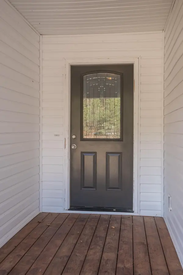 65 Peavine Way, Rock Spring, GA 30739
