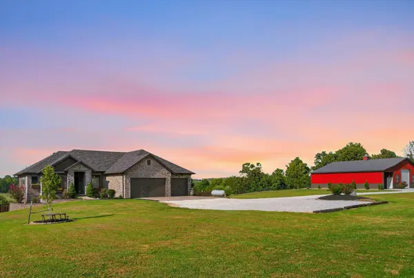 1337 W Rosedale RD, Nixa, MO 65714
