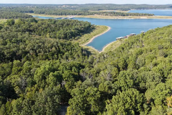 000 Lazy Acres RD, Protem, MO 65733