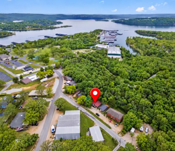 24 Bass AVE, Kimberling City, MO 65686