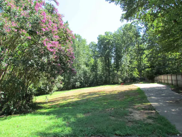 174 Huntley DR, Boiling Springs, SC 29316-5435
