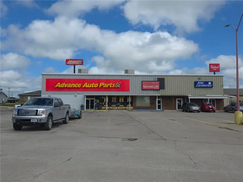 417 Northland DR, Cameron, MO 64429