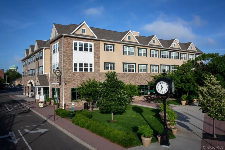 180 Atlantic AVE #E308, Farmingdale, NY 11735