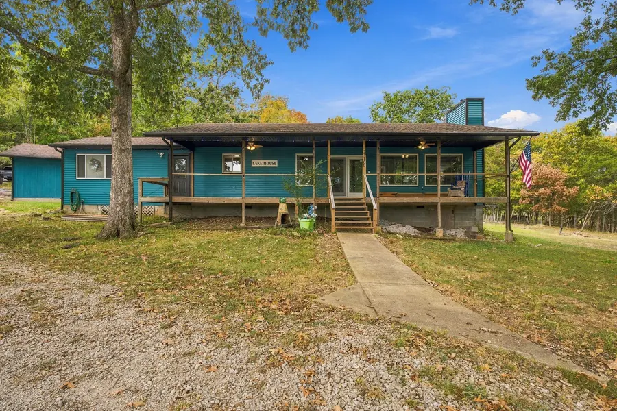 23100 E Mockingbird DR, Golden, MO 65658