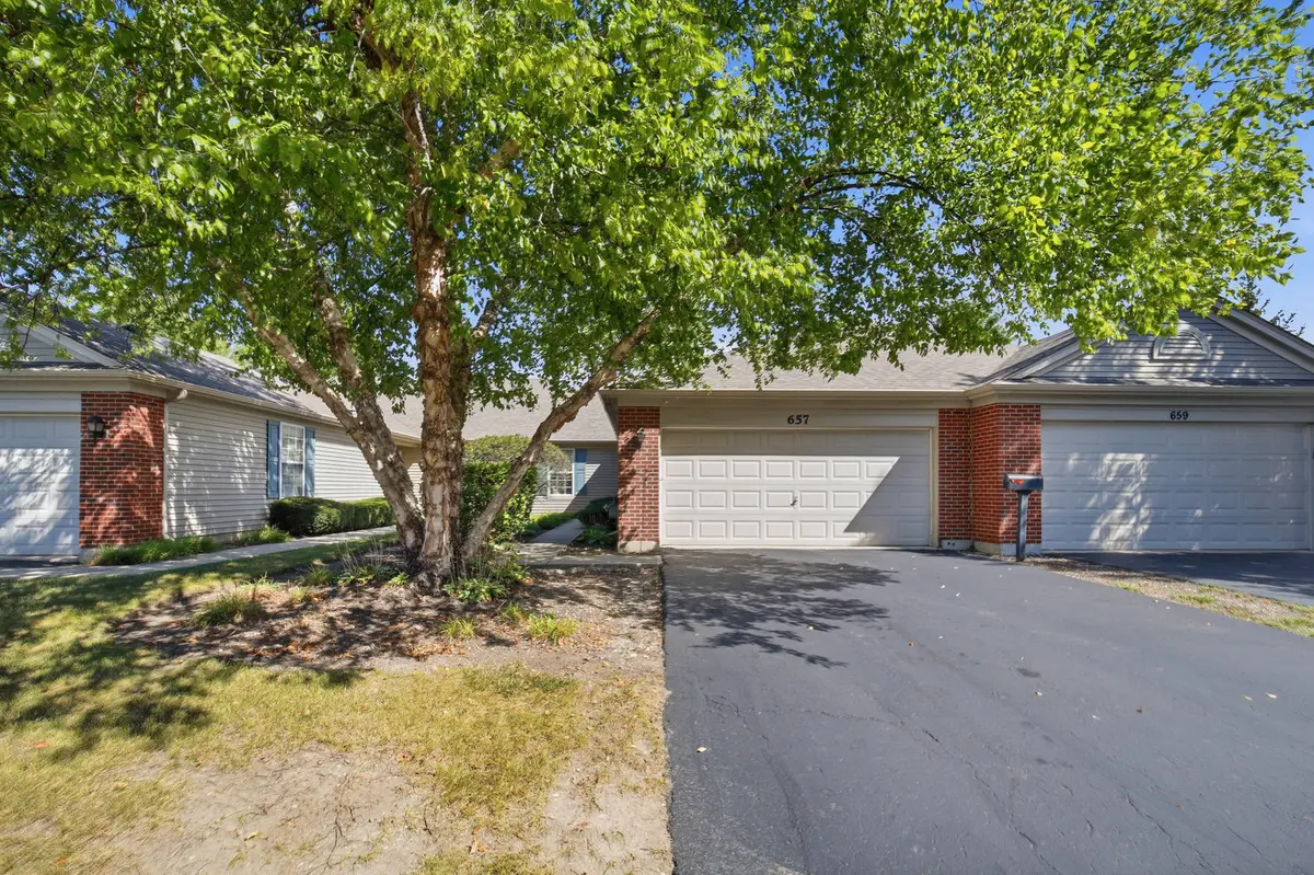 657 S Curran RD, Round Lake, IL 60073