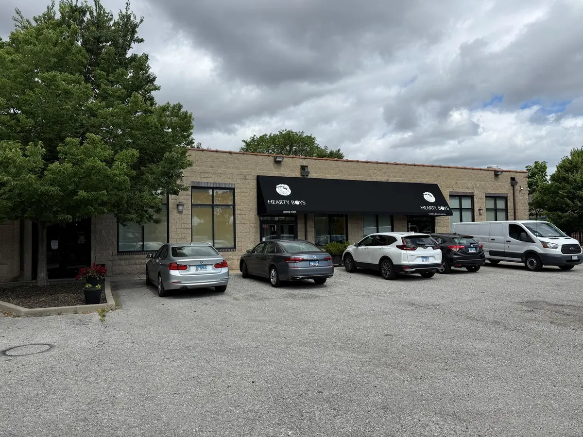 3515 W Grand AVE, Chicago, IL 60651
