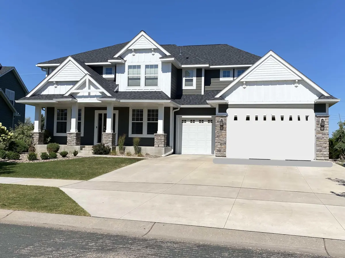 9280 6th ST N, Lake Elmo, MN 55042