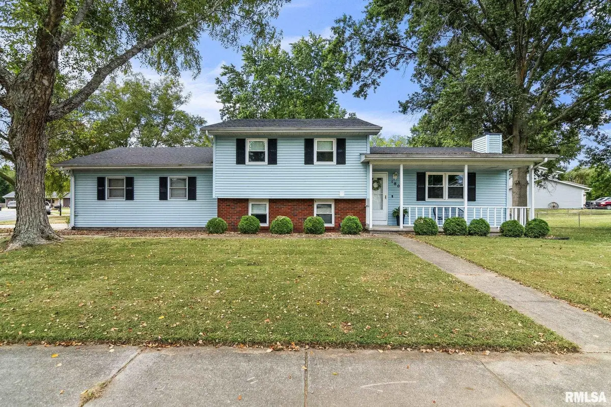 180 Teal DR, Chatham, IL 62629