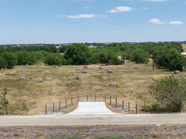 1550 CR 374, Taylor, TX 76574