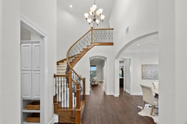 309 Santaluz LN, Austin, TX 78732