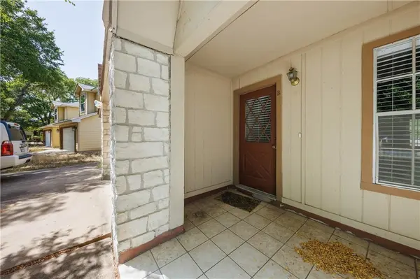 8810 Piney Point DR #B, Austin, TX 78729