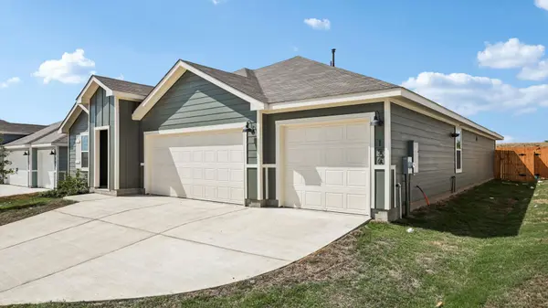 156 Gilmer LN, Buda, TX 78610
