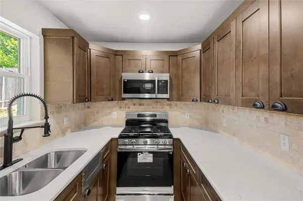 1716 Rockbridge TER, Austin, TX 78741