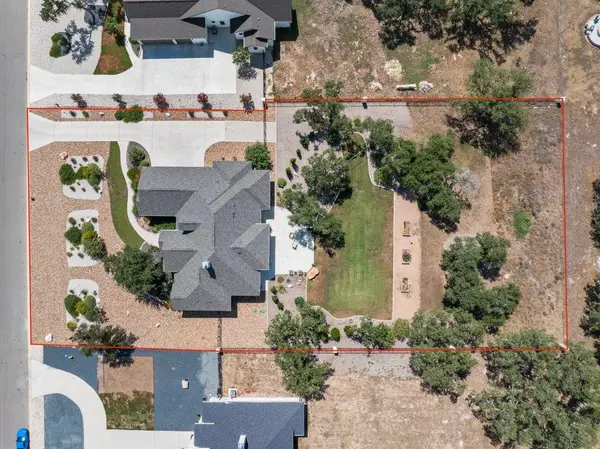 224 Berrywood LN, New Braunfels, TX 78132