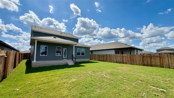 115 Fossil DR, Kyle, TX 78640